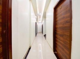 Hotel O CLUB ORCHID, hotel sa Malhour