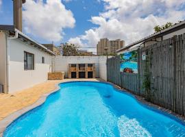 La Bella Vida Self Catering Apartments, viešbutis mieste Belvilis