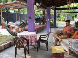 Passiflora Backpackers Samara, hotel a Sámara