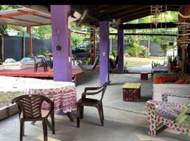 Passiflora Backpackers Samara, hotel em Sámara