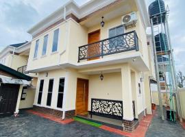 Comfortzone-Home Away from Home, hotel in Ibadan