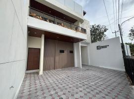 Heiwana House #1, hotel a Beran-kidul