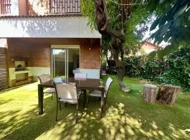 Incredible house with garden