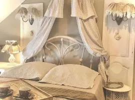 La Porte Bleue le grenier des Anges