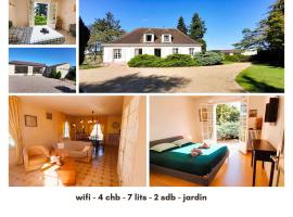 Le gite du Brossat 10 pers jardin wifi, hotel a Sainte-Fauste