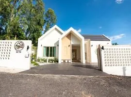 Neko Pool Villa Sattahip