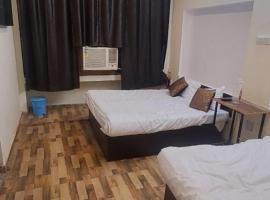 Paws and Petals Retreat, hotel a Varanasi