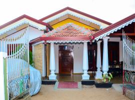 Lakshmi Family Villa, hytte i Negombo