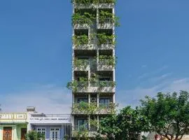 The Shine Hotel & Apartment