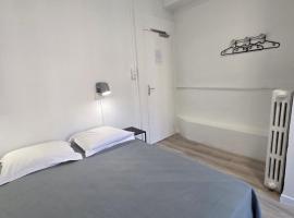 Budget Hôtel Weber - Strasbourg Centre Gare, hotel en Estrasburgo