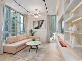 Burj Khalifa View 5 Min walk to Dubai Mall