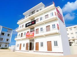 Diamond Hotel, hotelli kohteessa Bareilly