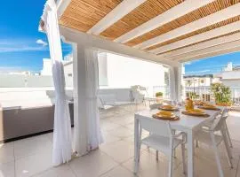 Penthouse Leukos + Jacuzzi by Salento Prime