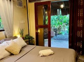 Peaceful Nipa House in Tuason Point surf spot