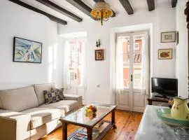 Philarmonic Orchestra Apartment by Konnect