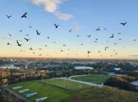 Stylish Olympic Park Stay - Park View and Dining