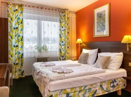 Hotel Formanka, hotel em Hustopeče