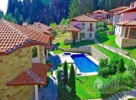 Raikovski Livadi Mountain Villas Pamporovo