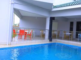 Brooke Paradise, hotel di Bulawayo