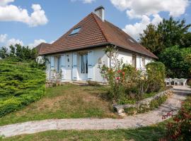 Grande Maison Familiale - 10 Pers - Caen et Plages du Débarquement, hotel en Ifs