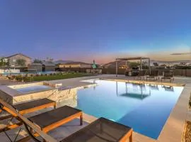 CIELO - Modern Vegas Pool Oasis, Spa, Pickleball