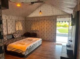 The Gir Polo Club, hotel u gradu Sasan Gir