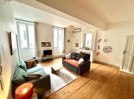 Louisa - Spacieux en Plein centre - Places gratuites - 1er étage – hotel w mieście Auch