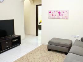 Cozy 2 Bedroom Apartment next to garden, Hotel in Sitra