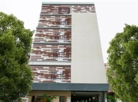 Townhouse Kurnool Bus Terminal Formerly Hotel Lakshmi Pride, hotel a Kurnool