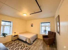 V66 - Private Rooms In City Center