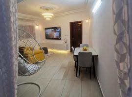 Studio VIP - Bonamoussadi - Groupe électrogène - 2douches, Hotel in Douala