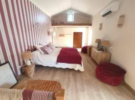 La Maisonnette , 2 personnes, charming cottage, 4 km from the beaches