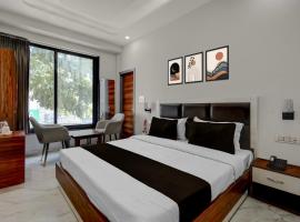 Collection O Kharar Bus Terminal Formerly HotelKamboj, hôtel à Kharar