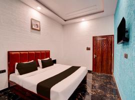 Hotel O Midtown Roadways, hotell i Rudrapur