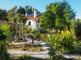 Quinta Sarnadela - private rooms with shared kitchen