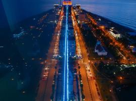 PANORAMA ORBI CiTY APARTHOTEL, hotell med basseng i Batumi