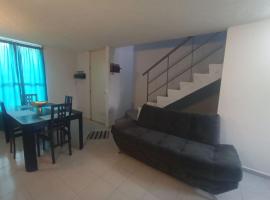 Casa renta Cuautitlan, fte Bodegas Mercado libre, Hotel in Cuautitlán