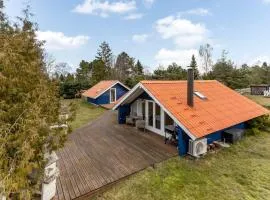 Holiday Home Lycka - 700m from the sea by Interhome