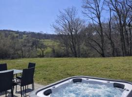 Ferienhaus Haselnuss, hotel en Schleiden