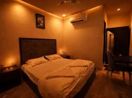 Glitz Beverly-Near US Consulate Kurla