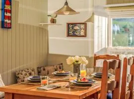 Holiday Home Zion by Interhome