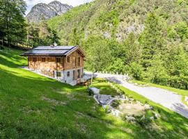 Chalet La Granda by Interhome, hotelli kohteessa Stenico
