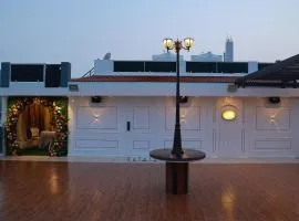 Mavloakh luxury stay