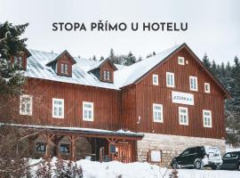 Hotel Jizerka 4, hotel in Jizerka