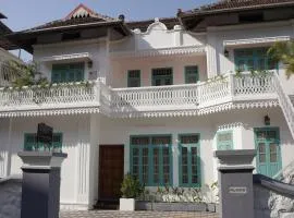 Sara's Heritage Hideaway