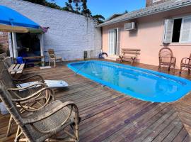 Casa com Piscina, Churrasqueira e Mesa de Bilhar, Hotel in Galópolis