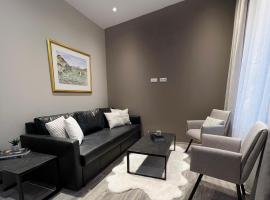 Cozy and modern country apartment with mountain view in Ölfus, hotel em Ölfus