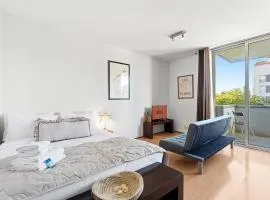 GuestReady - Cosy studio with balcony