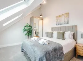Rock Mill - Deluxe Duplex Apartment with Balcony