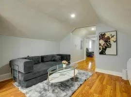 3 Mi to Blue Hills Skiing & Hiking! Couple’s Apt